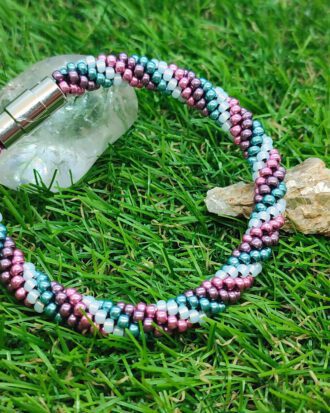 Pulsera cuentas vidrio.